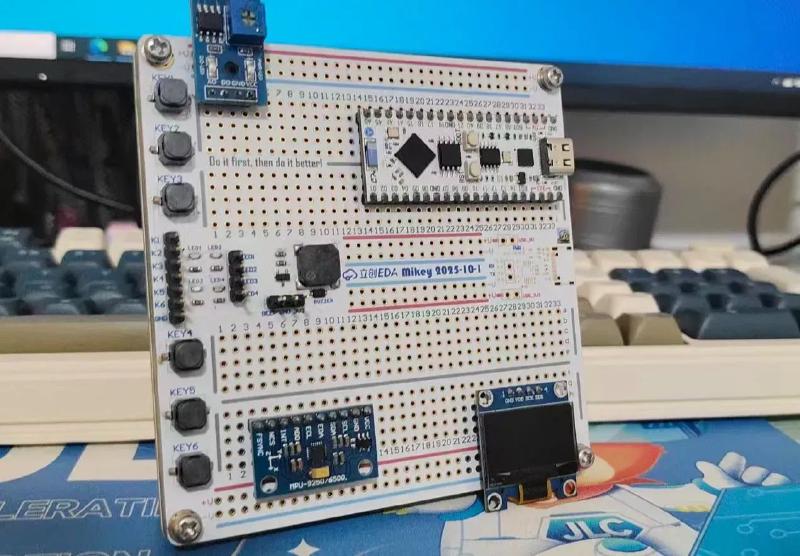 面包板和各种元器件